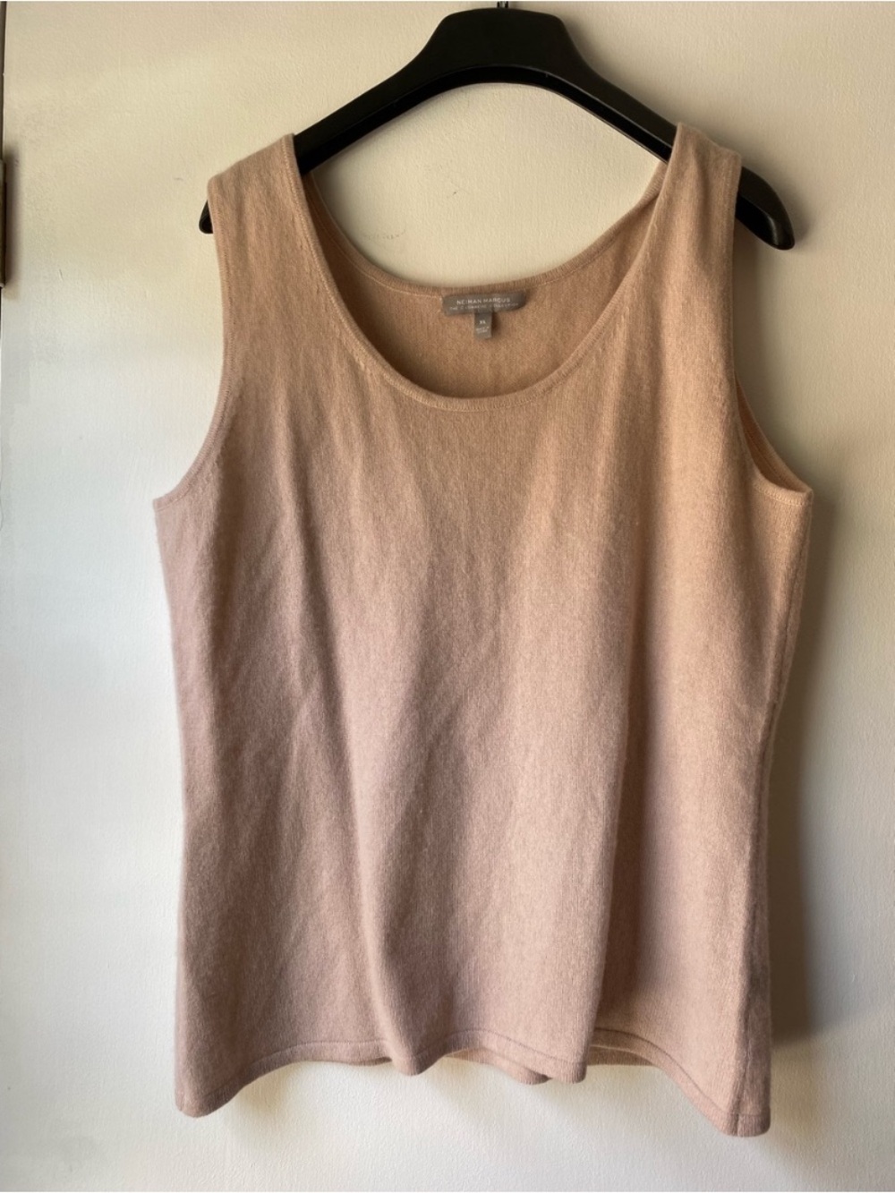 Cashmere Neiman Marcus Blush Tank Top - Sleeveless Knit Scoop Neck